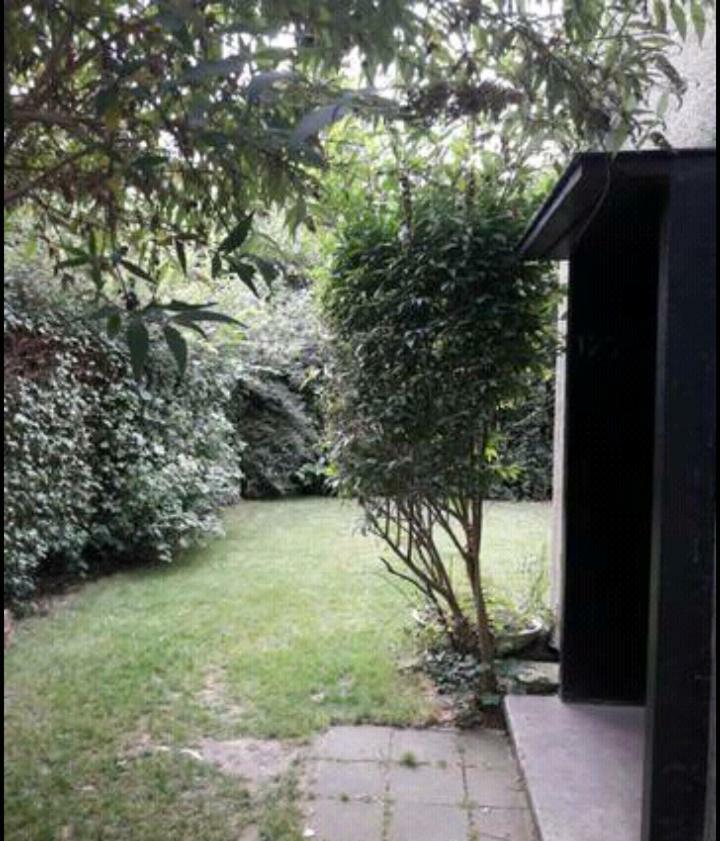 Chez Mimi - Chambre Vue Parc Brussels Exterior photo